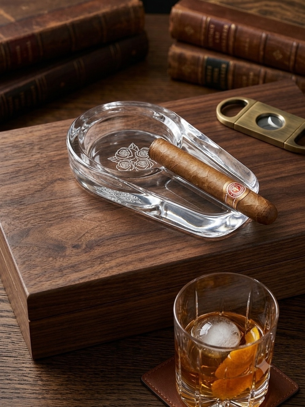Vintage Cigar Ashtray with Rose Etching - Clear